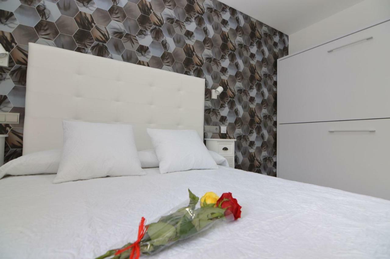 Castillo Hotel *